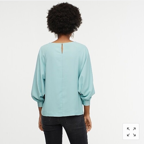 NWT J.CREW Keyhole V-neck top in satin-backed crepe - Picture 3 of 8